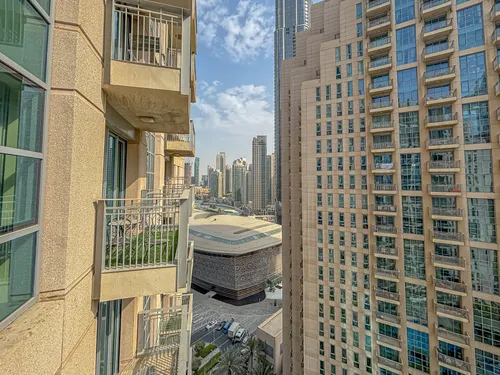 2 Bedrooms Apartment in Standpoint Tower 2