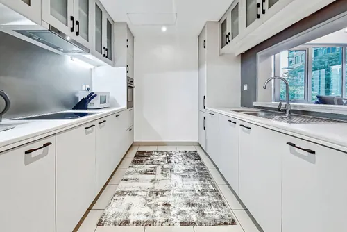 1 Bedroom Apartment in South Ridge 6