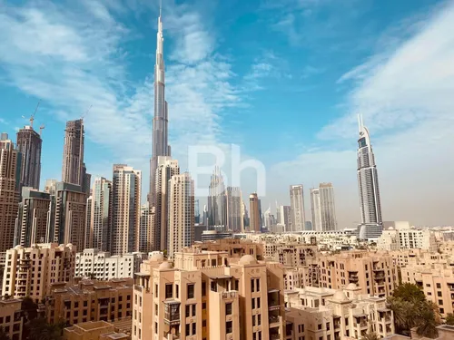 2 Bedrooms Apartment in Bellevue Tower 1