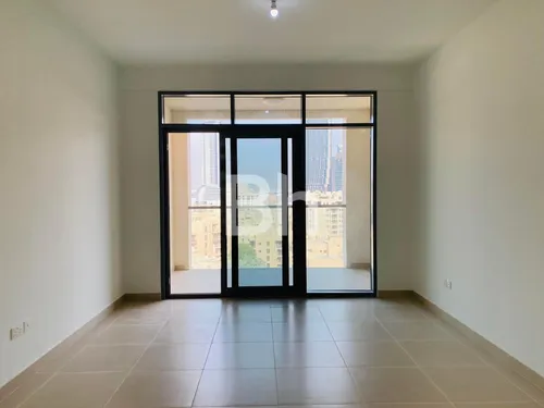 2 Bedrooms Apartment in Bellevue Tower 1