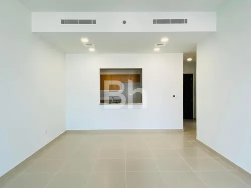 2 Bedrooms Apartment in Bellevue Tower 1