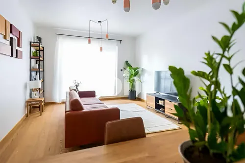 1 BR | Burj Khalifa View | Upgraded | Vacant