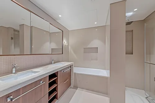 3 Bedrooms Apartment in Boulevard Point