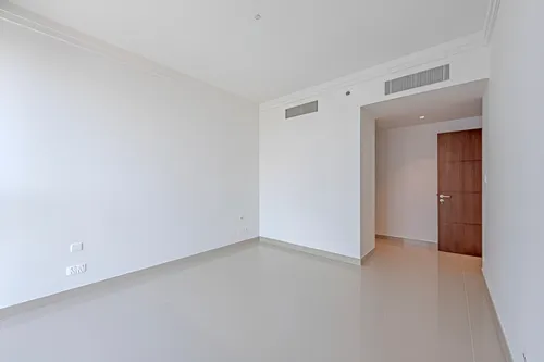 3 Bedrooms Apartment in Boulevard Point