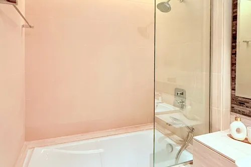 3 Bedrooms Apartment in Imperial Avenue