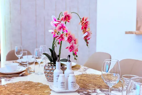 3 Bedrooms Apartment in Imperial Avenue