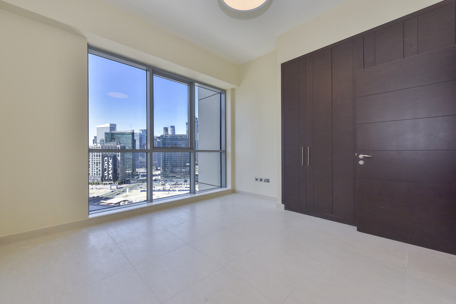 3 Bedrooms Apartment in Bahwan Tower Downtown