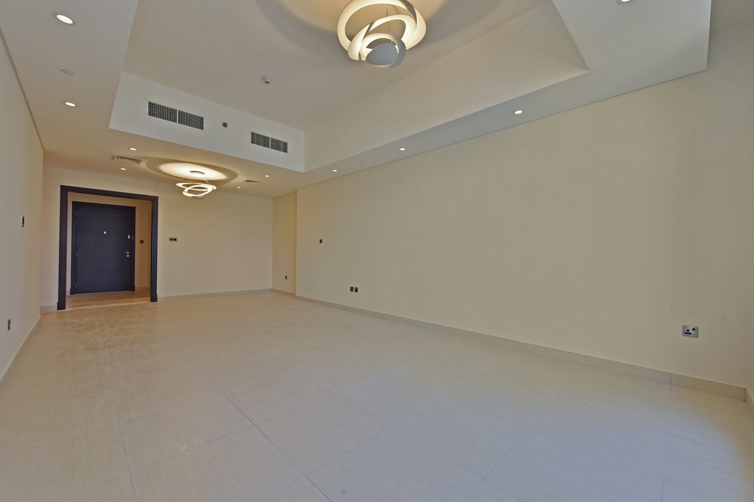 3 Bedrooms Apartment in Bahwan Tower Downtown