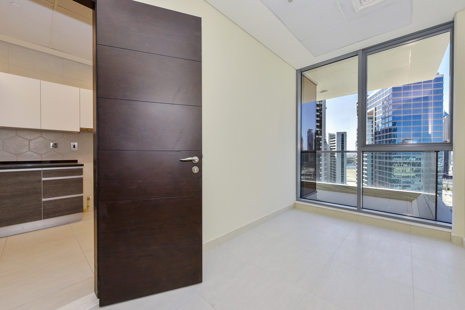 3 Bedrooms Apartment in Bahwan Tower Downtown