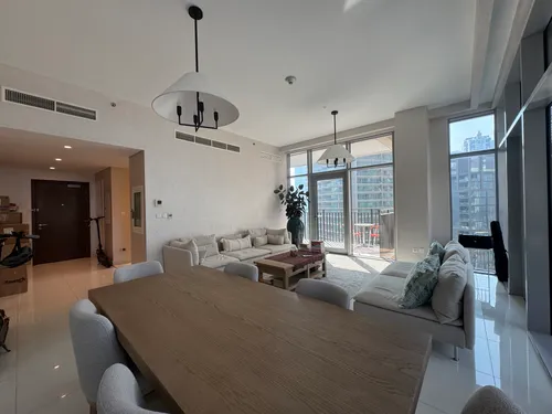 1 Bedroom Apartment in Boulevard Crescent 2