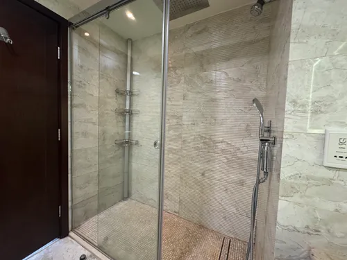 2 Bedrooms Apartment in The Residences 7