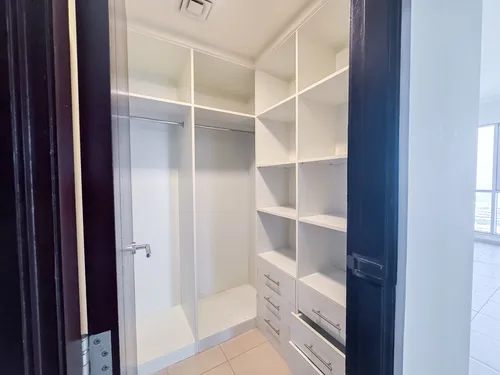 2 Bedrooms Apartment in The Residences 7