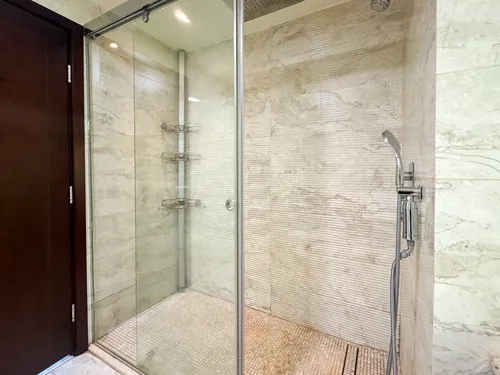 2 Bedrooms Apartment in The Residences 7