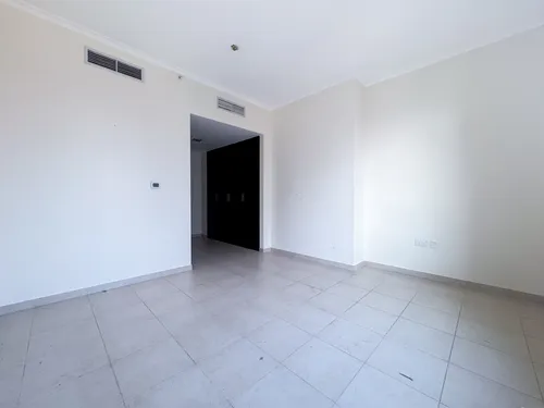 2 Bedrooms Apartment in The Residences 7