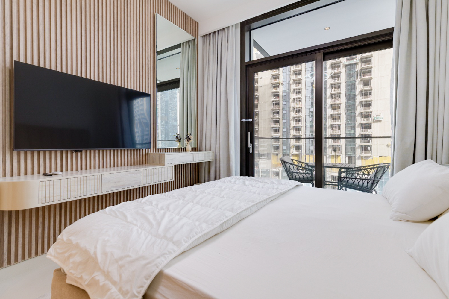 3 Bedrooms Apartment in Burj Crown