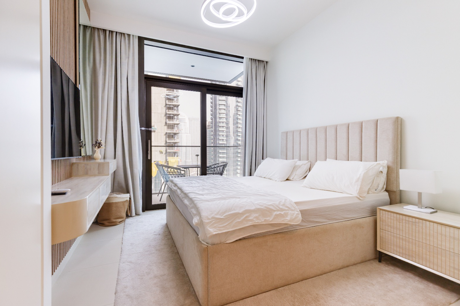 3 Bedrooms Apartment in Burj Crown