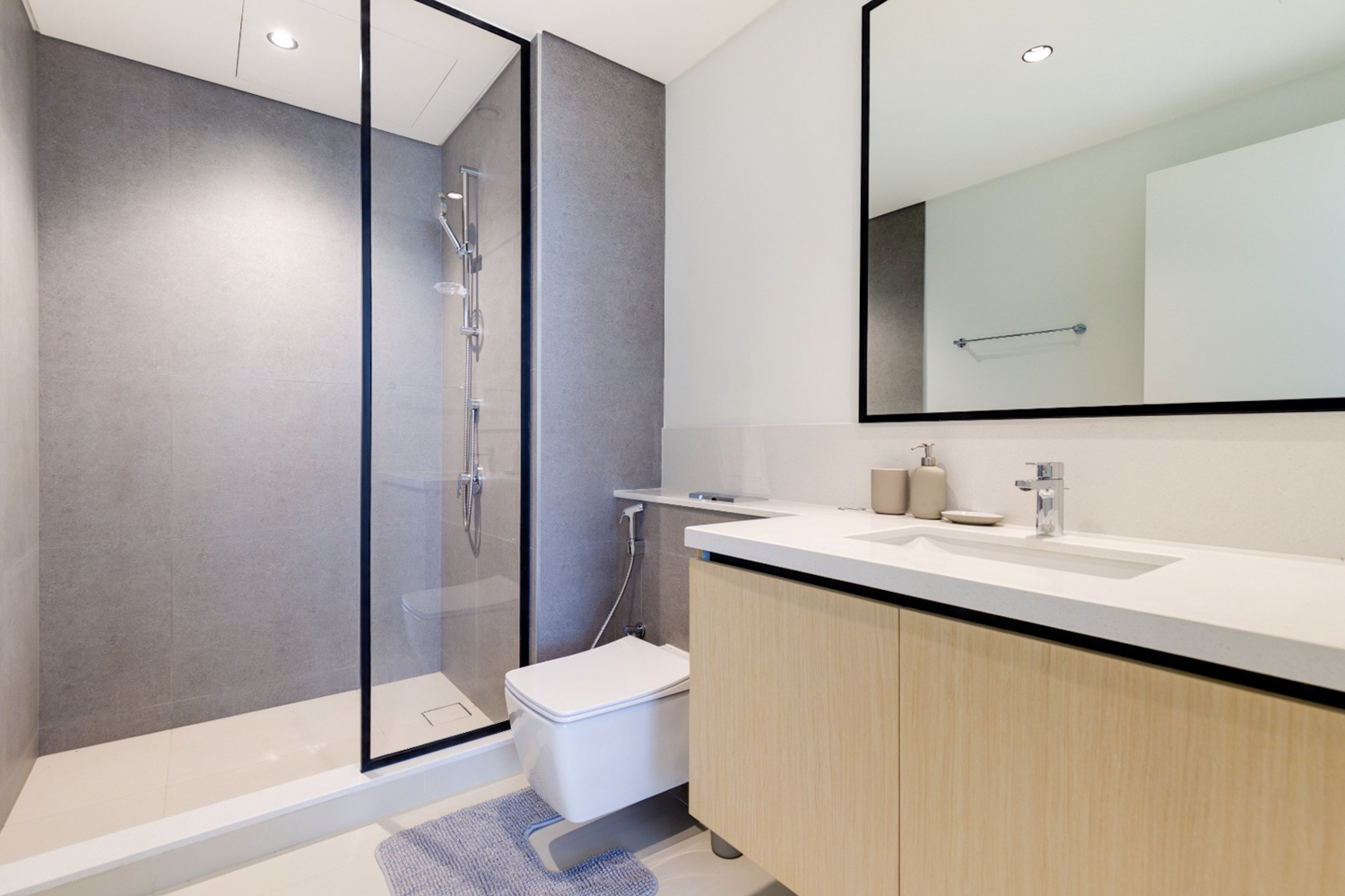 3 Bedrooms Apartment in Burj Crown