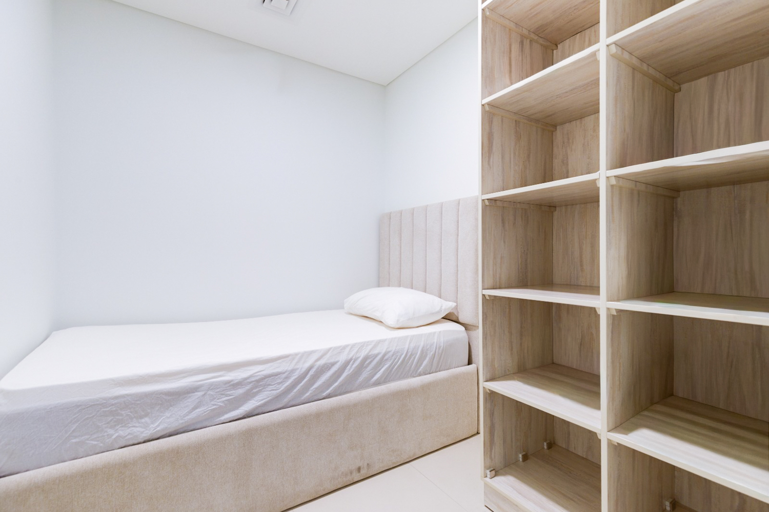 3 Bedrooms Apartment in Burj Crown