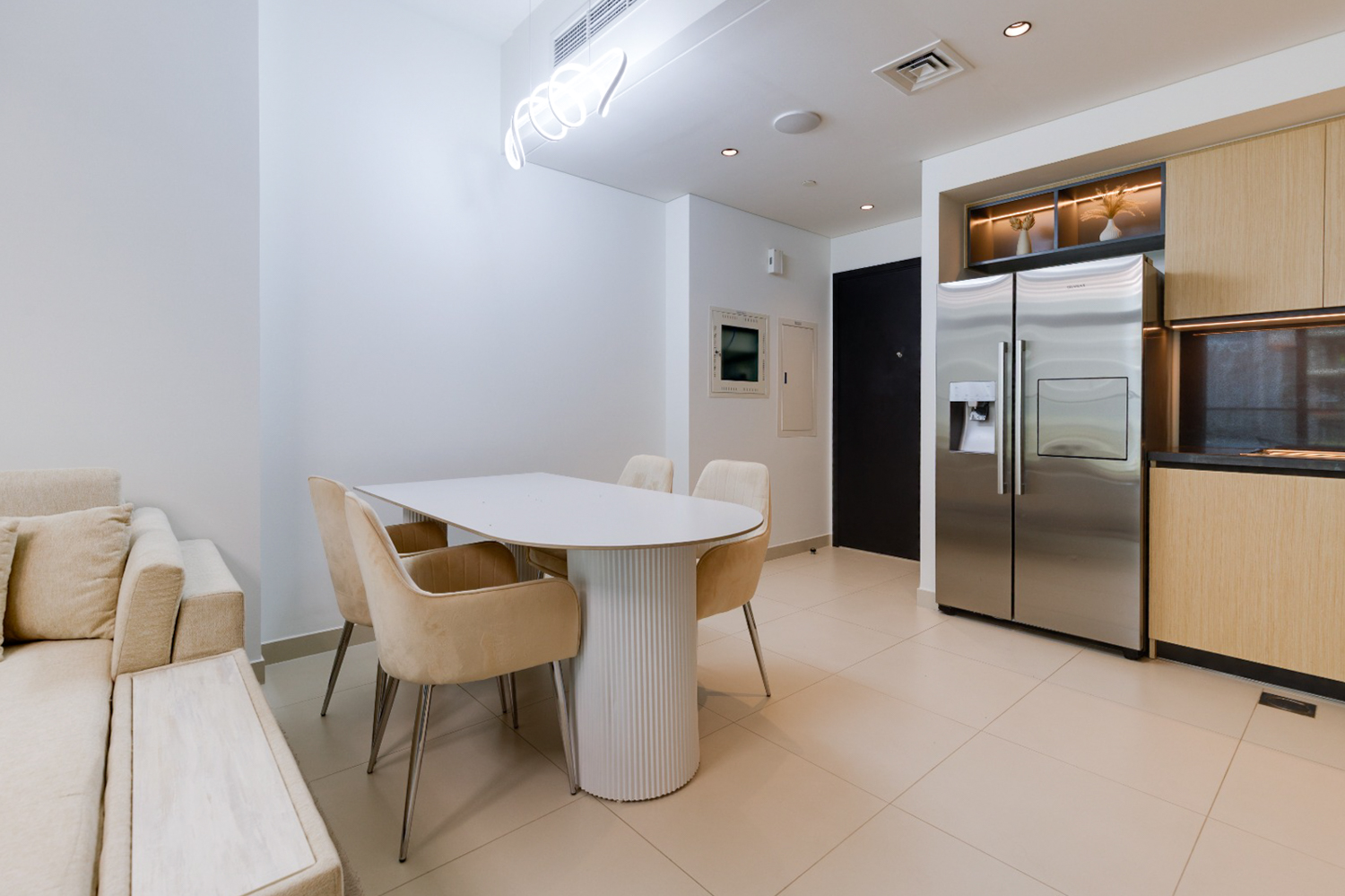 3 Bedrooms Apartment in Burj Crown