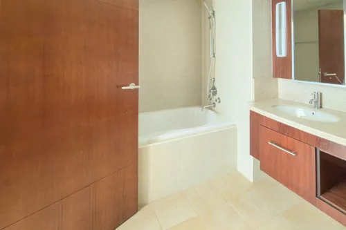 2 Bedrooms Apartment in Standpoint Tower 1