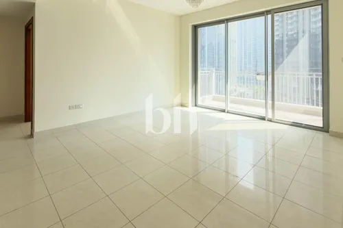 Opera & Sky Line View I Spacious I Unfurnished