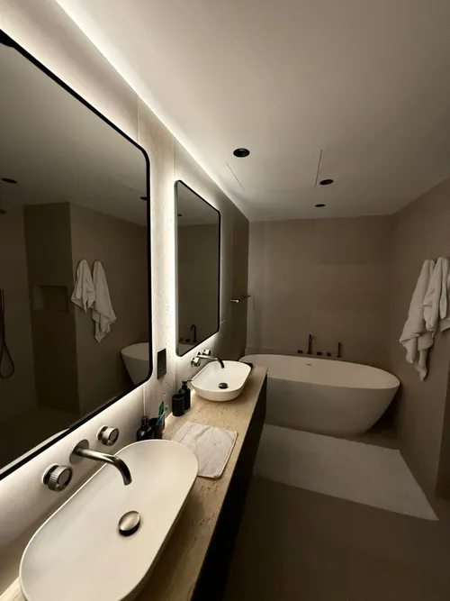 3 Bedrooms Apartment in Opera Grand
