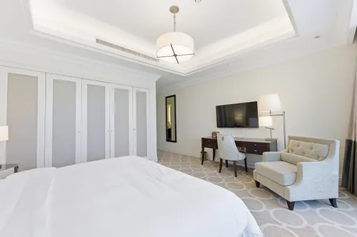 4 Bedrooms Apartment in Kempinski BLVD