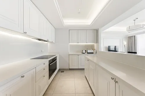 4 Bedrooms Apartment in Kempinski BLVD