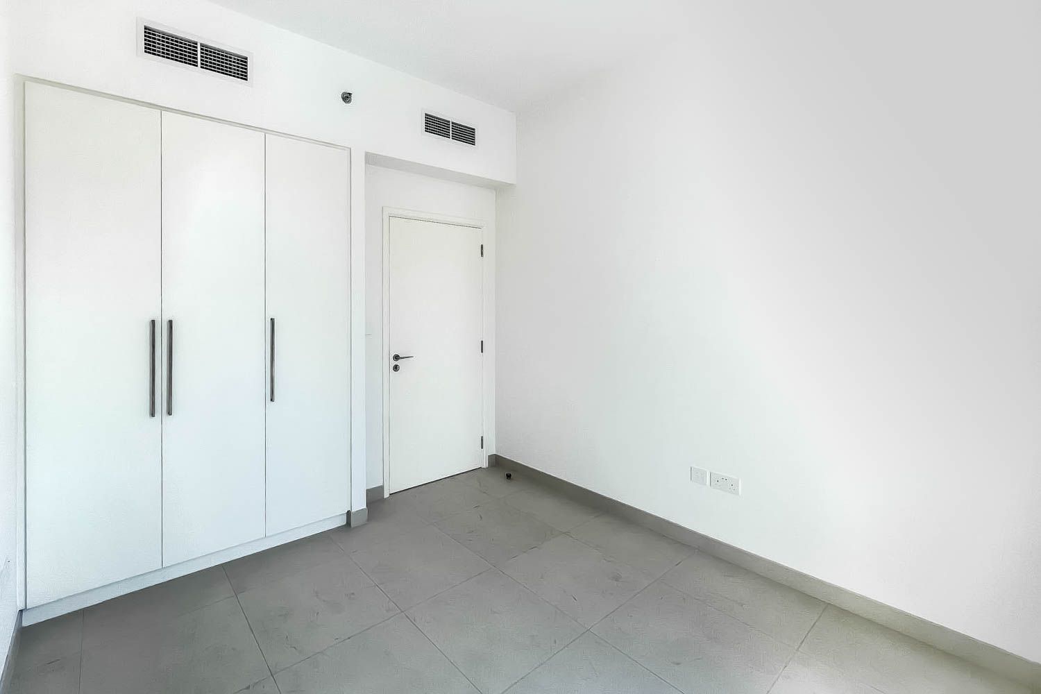 1 Bedroom Apartment in Burj Crown