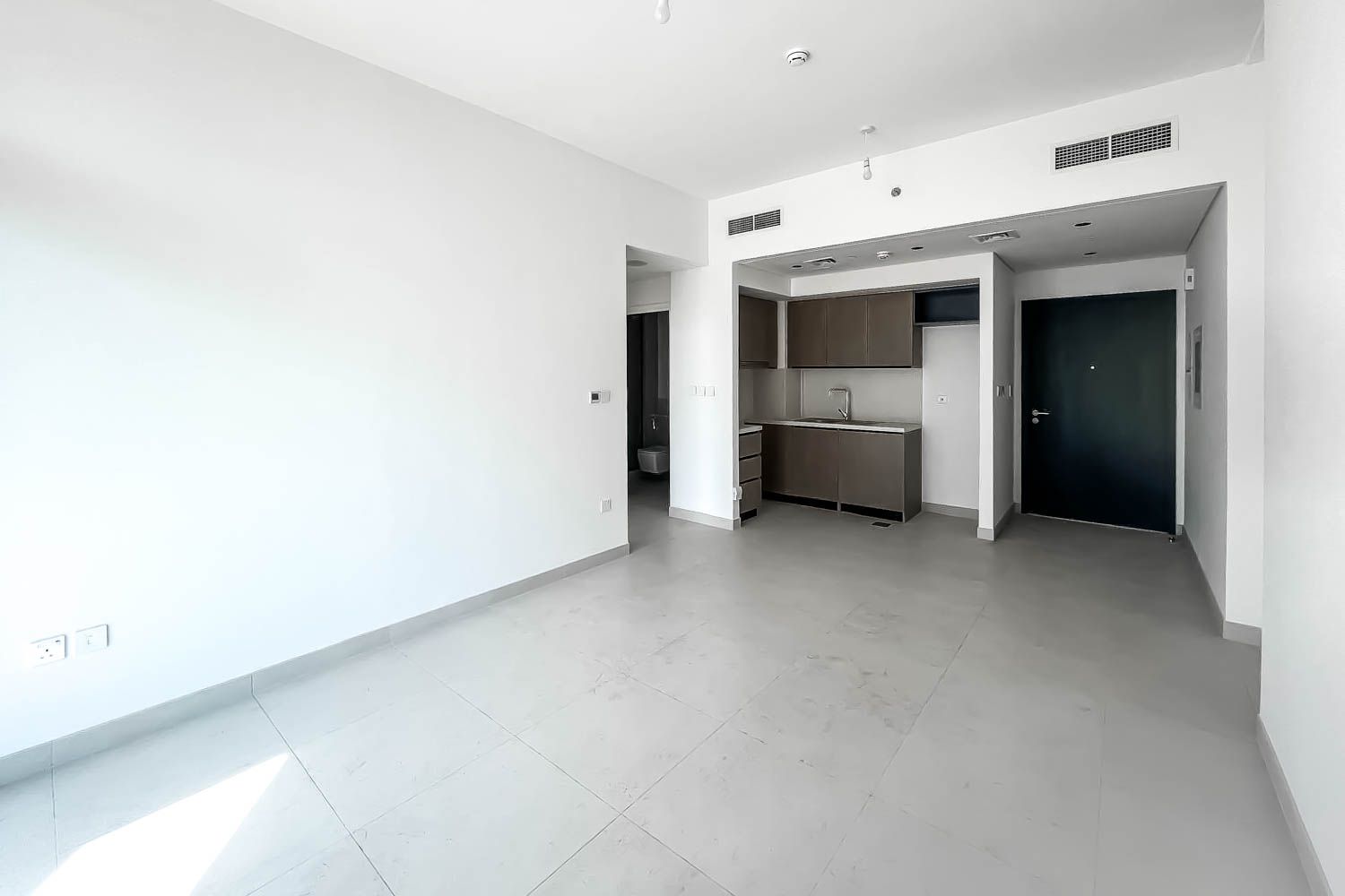 1 Bedroom Apartment in Burj Crown