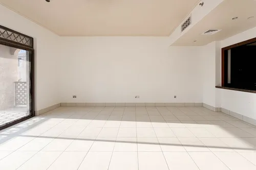 2 Bedrooms Apartment in Reehan 1