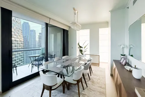 3 Bedrooms Apartment in Burj Vista Tower 1