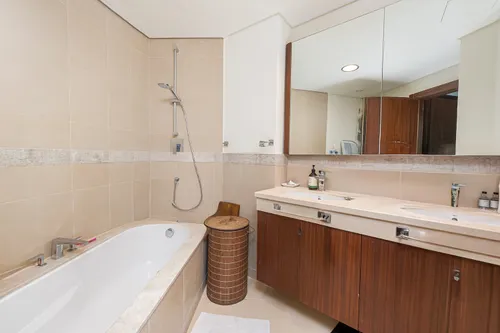 3 Bedrooms Apartment in Burj Vista Tower 1