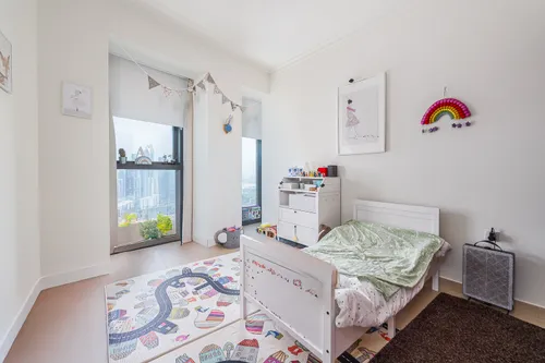 3 Bedrooms Apartment in Burj Vista Tower 1