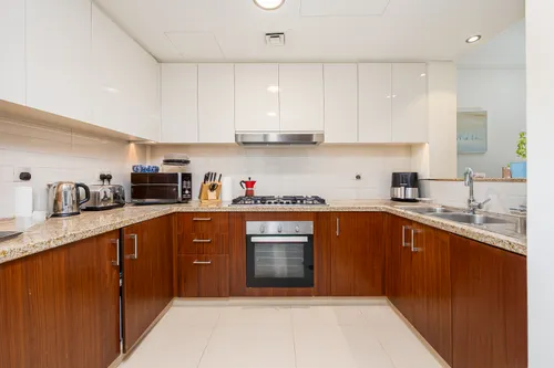 3 Bedrooms Apartment in Burj Vista Tower 1