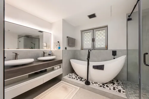 2 Bedrooms Apartment in Tajer Residences