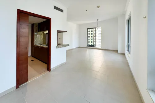 Spacious Unit | Burj View | Well Maintained