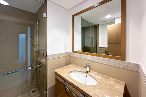 2 Bedrooms Apartment in Burj Vista Tower 1