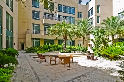 1 Bedroom Apartment in The Lofts West