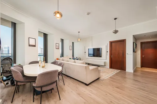 3 Bedrooms Apartment in Burj Vista Tower 1