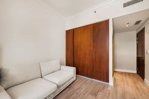 3 Bedrooms Apartment in Burj Vista Tower 1