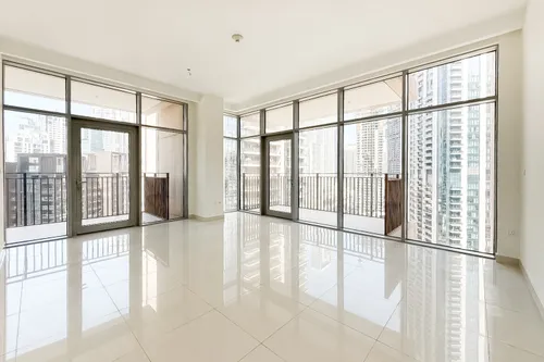 2 Bedrooms Apartment in Boulevard Crescent 2