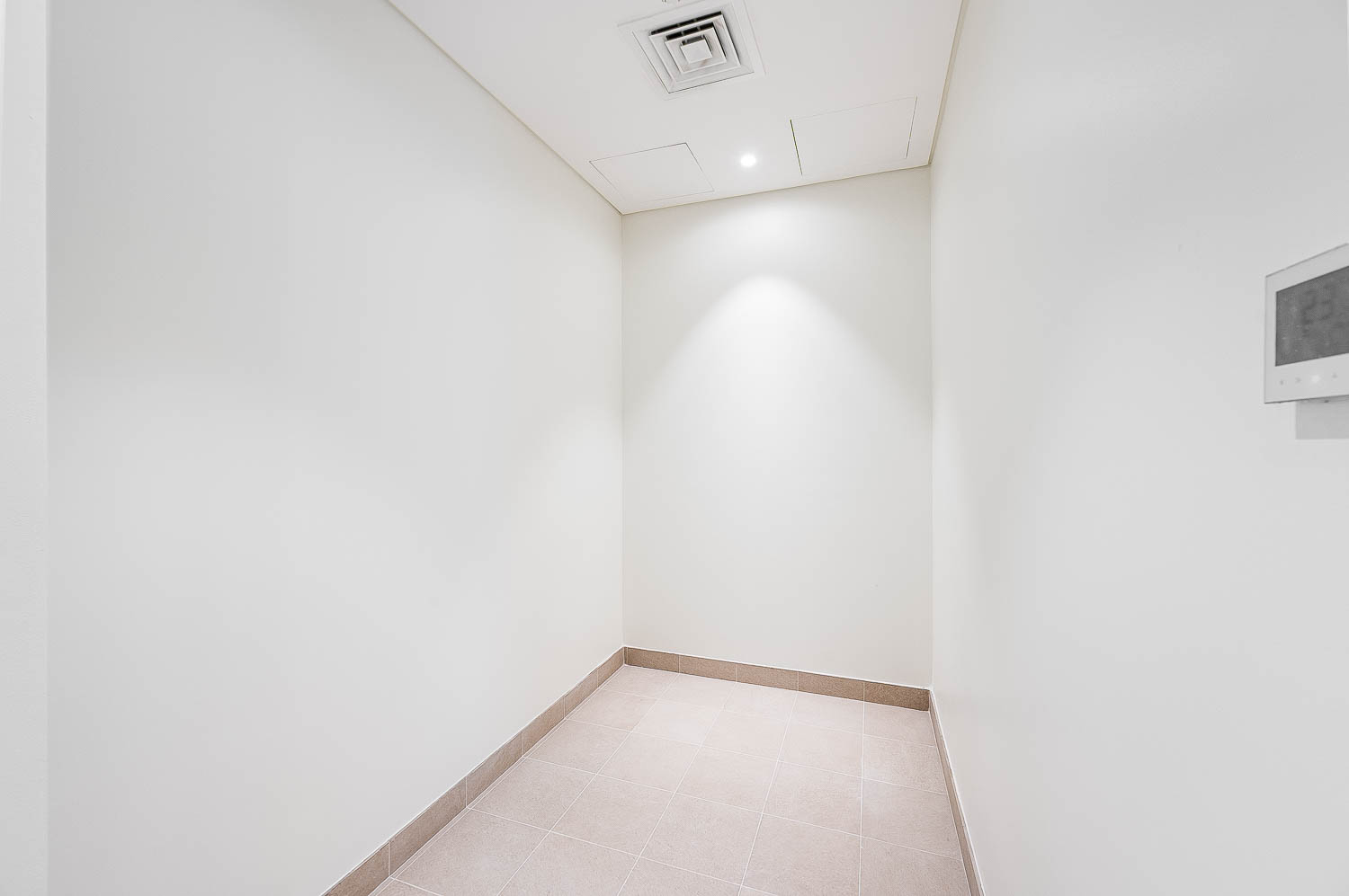 3 Bedrooms Apartment in Imperial Avenue