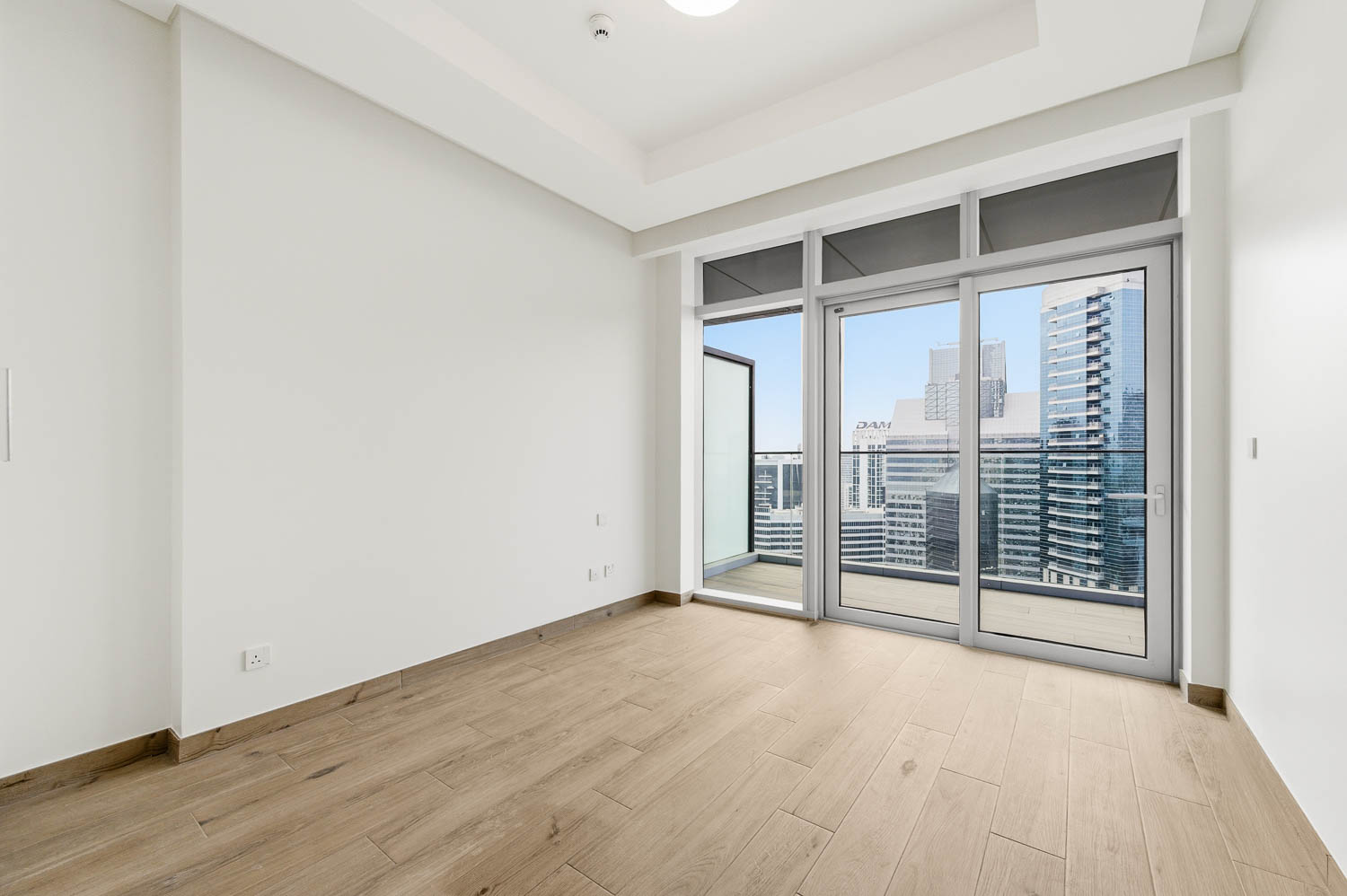 3 Bedrooms Apartment in Imperial Avenue