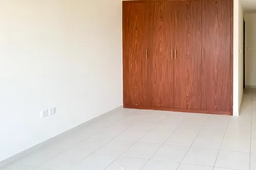 2 Bedrooms Apartment in The Residences 8