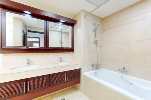 2 Bedrooms Apartment in The Residences 8