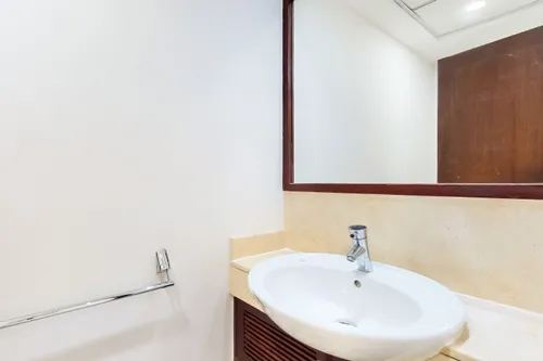 2 Bedrooms Apartment in The Residences 8