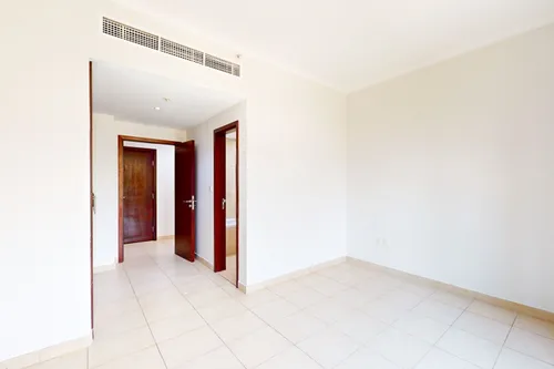 2 Bedrooms Apartment in The Residences 8