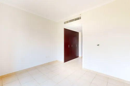 2 Bedrooms Apartment in The Residences 8