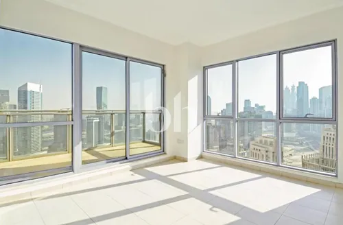 High Floor | Old Town View | Avail. January